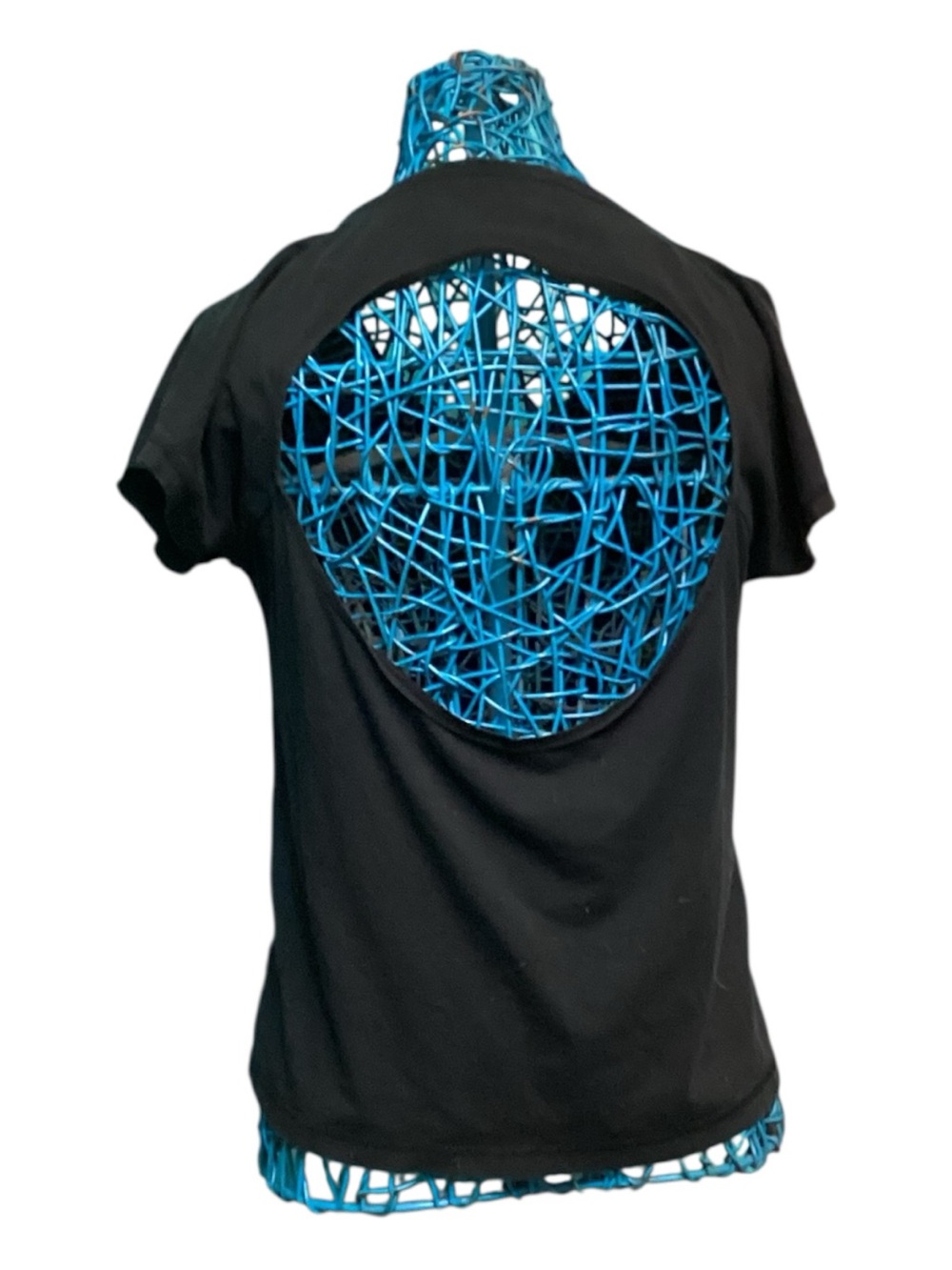 Kerry Tee - Picture 4 of 6